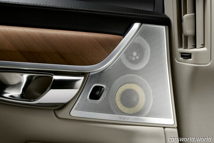 Volvo Owners Discover Imitation 'Bowers & Wilkins' Speakers in Chinese Vehicles | Carscoops